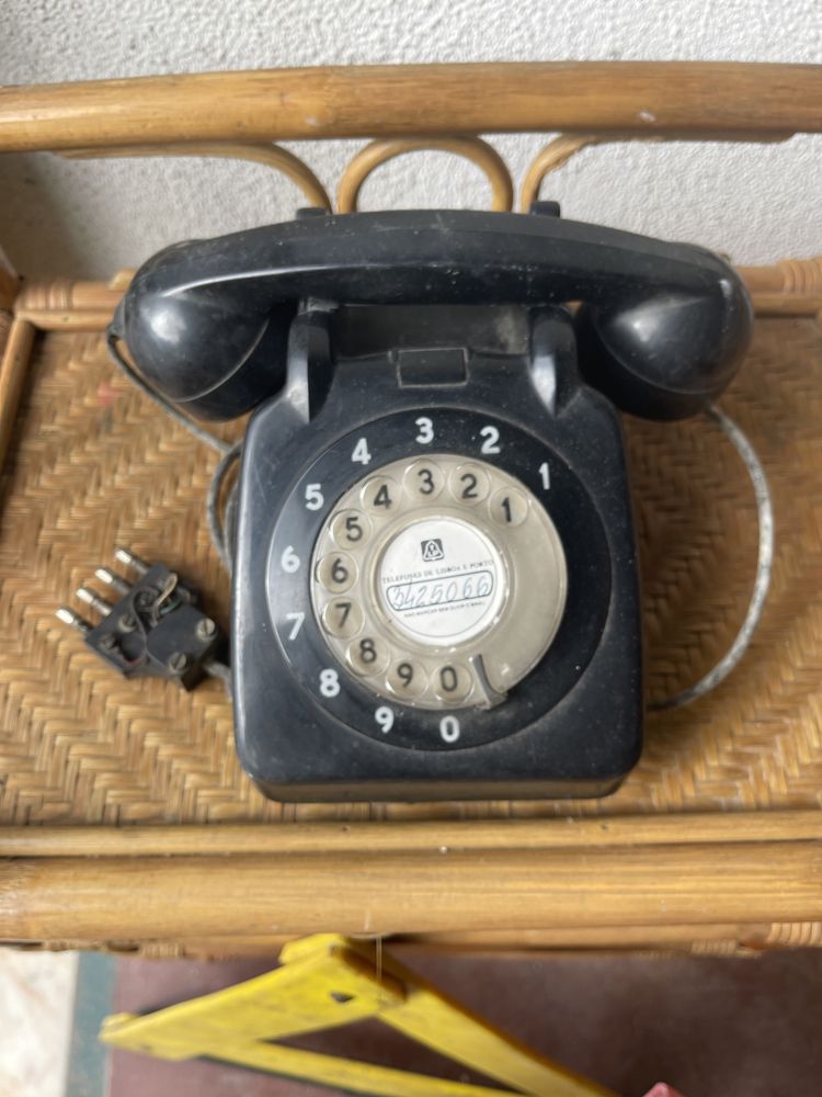 Telefones vintage a funcionar