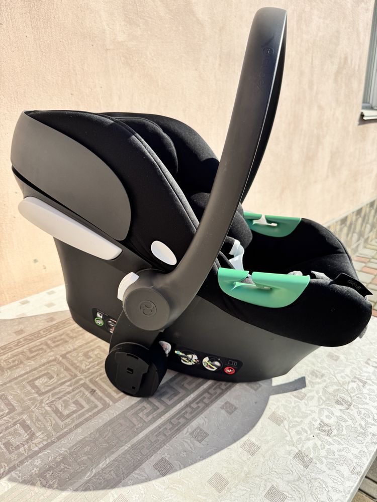 Автокрісло Cybex