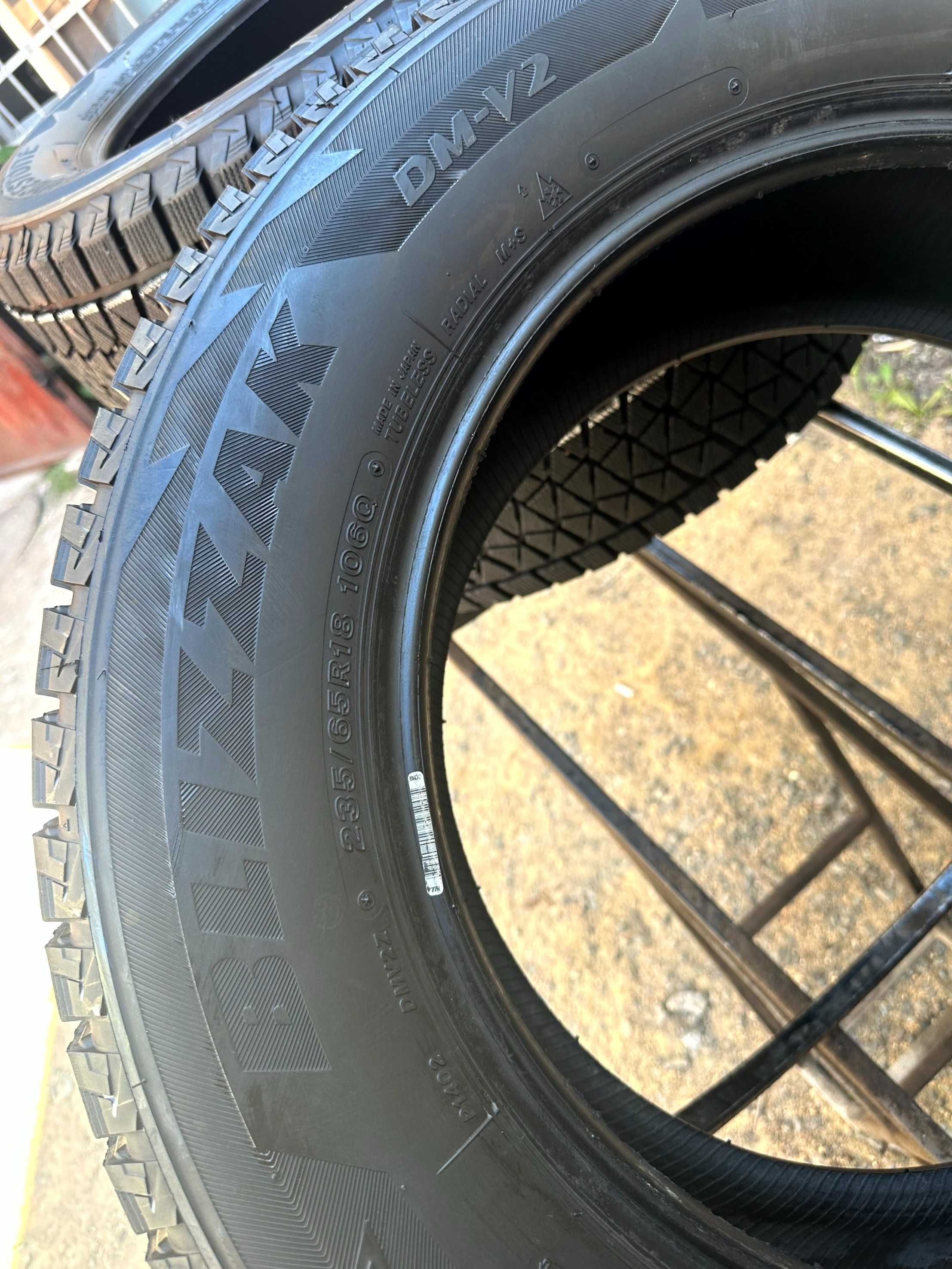 Шины БУ 235 65 R 18 Bridgestone Blizzak DM-V2 Резина зима Япония