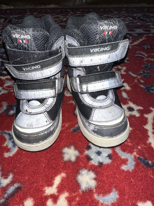 Зимові ботинки