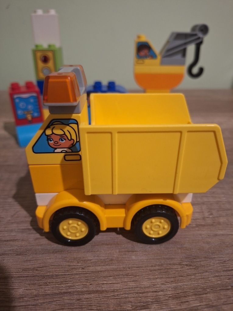 Zestaw Lego duplo 10816 moje pierwsze pojazdy.
