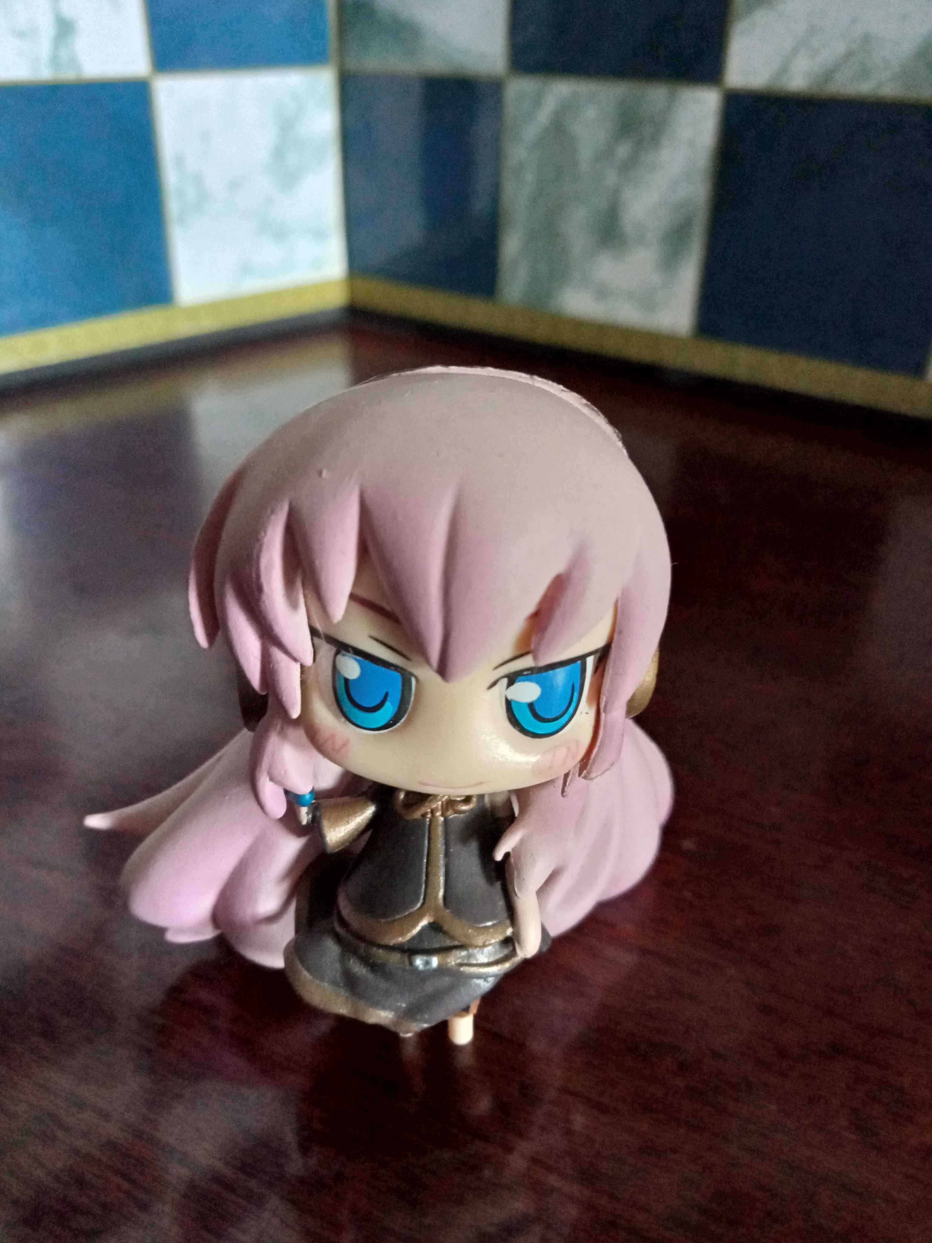 Аниме фигурка чиби Мегурине Лука/Megurine Luka