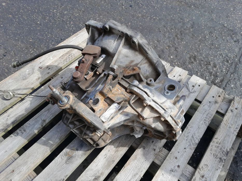 Skrzynia biegów manualna RENAULT Trafic II Vivaro 01-14r. 2.5 DCI 146 KM PF6012