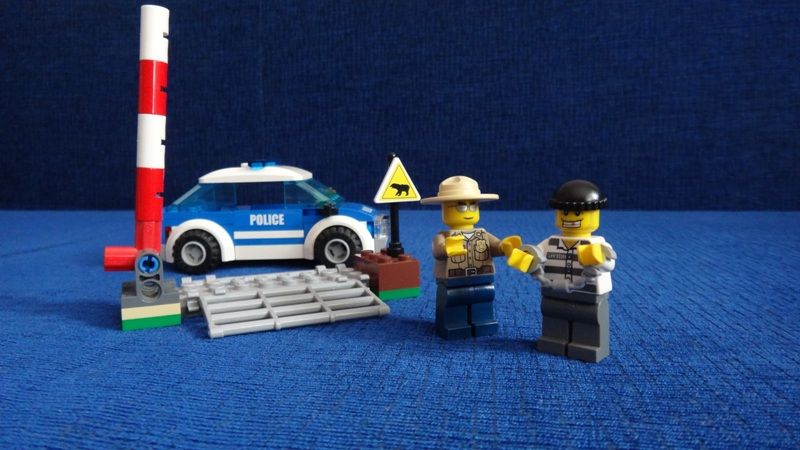 Lego City-wóz patrolowy PATROL CAR 4436