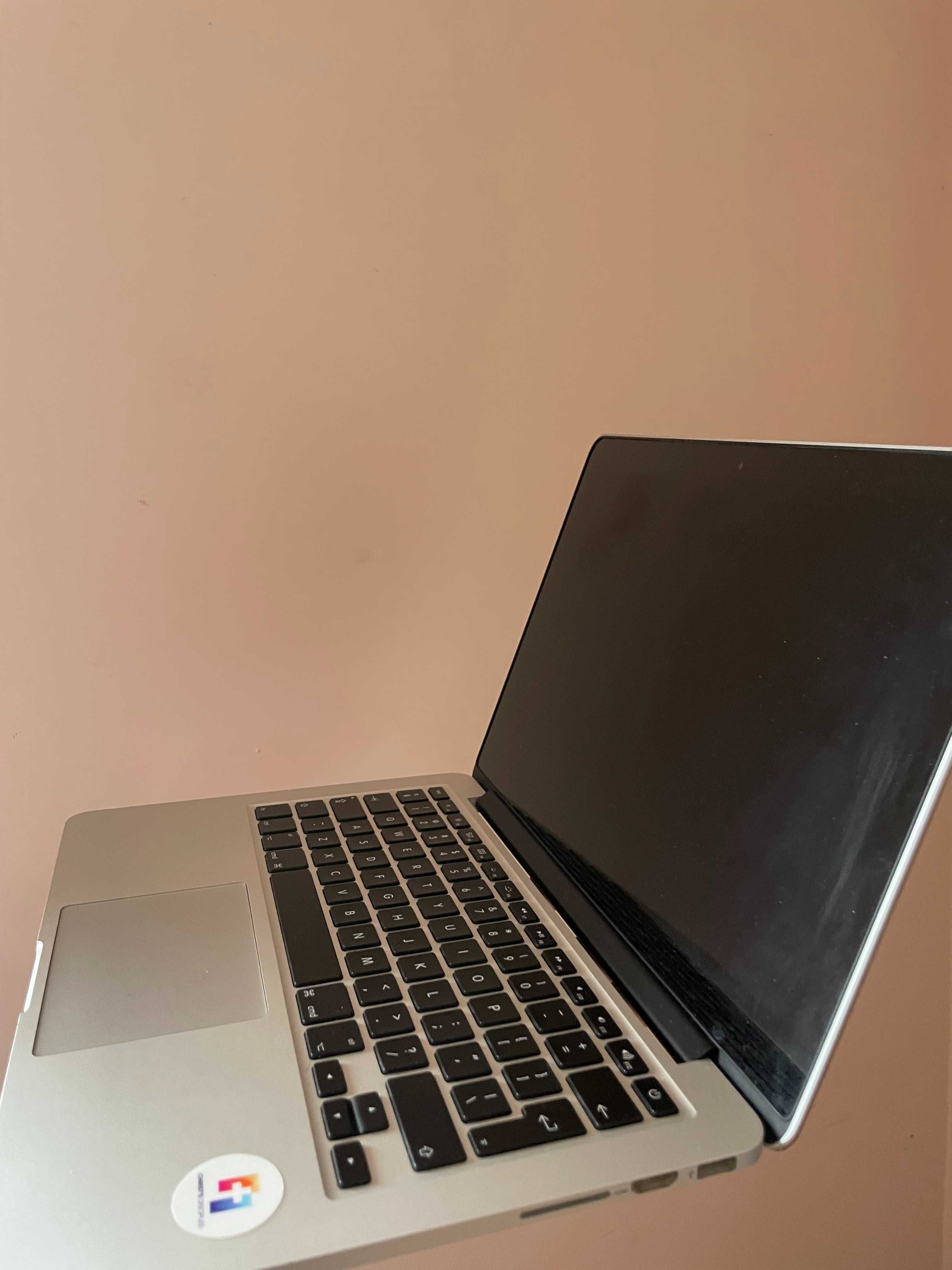 Macbook 13, 2015, 8 Гб, 500 Гб