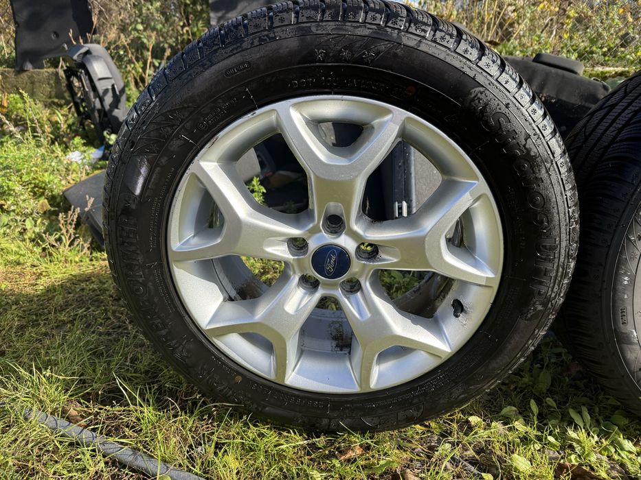 Alufelgi 17 z oponami zima  Ford Kuga 235/55r17 23r