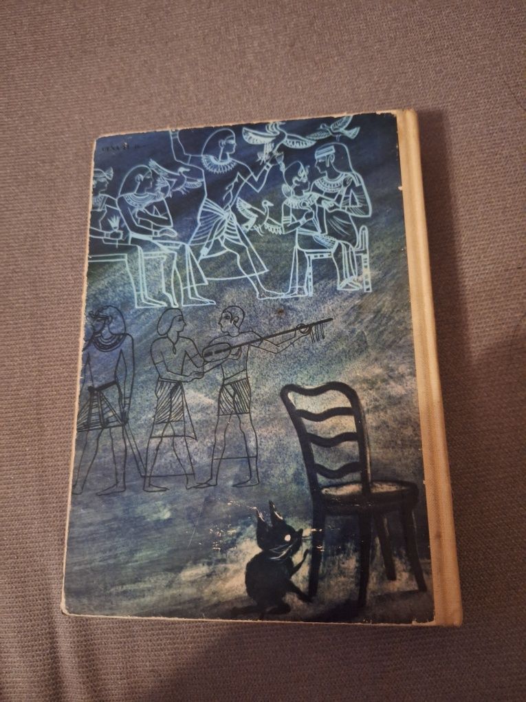 Edith Nesbit "Historia amuletu"