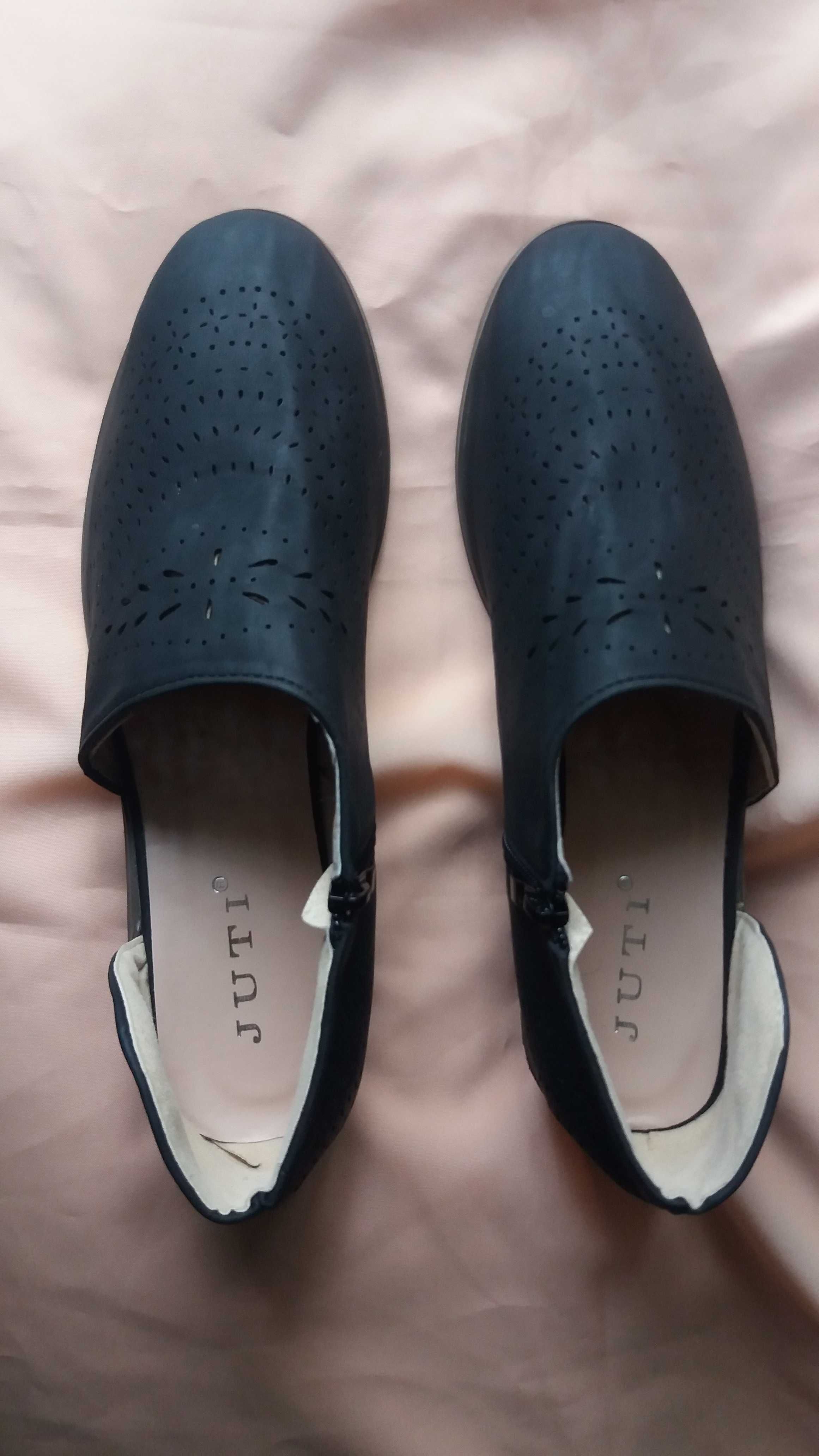 Czarne buty+gratis