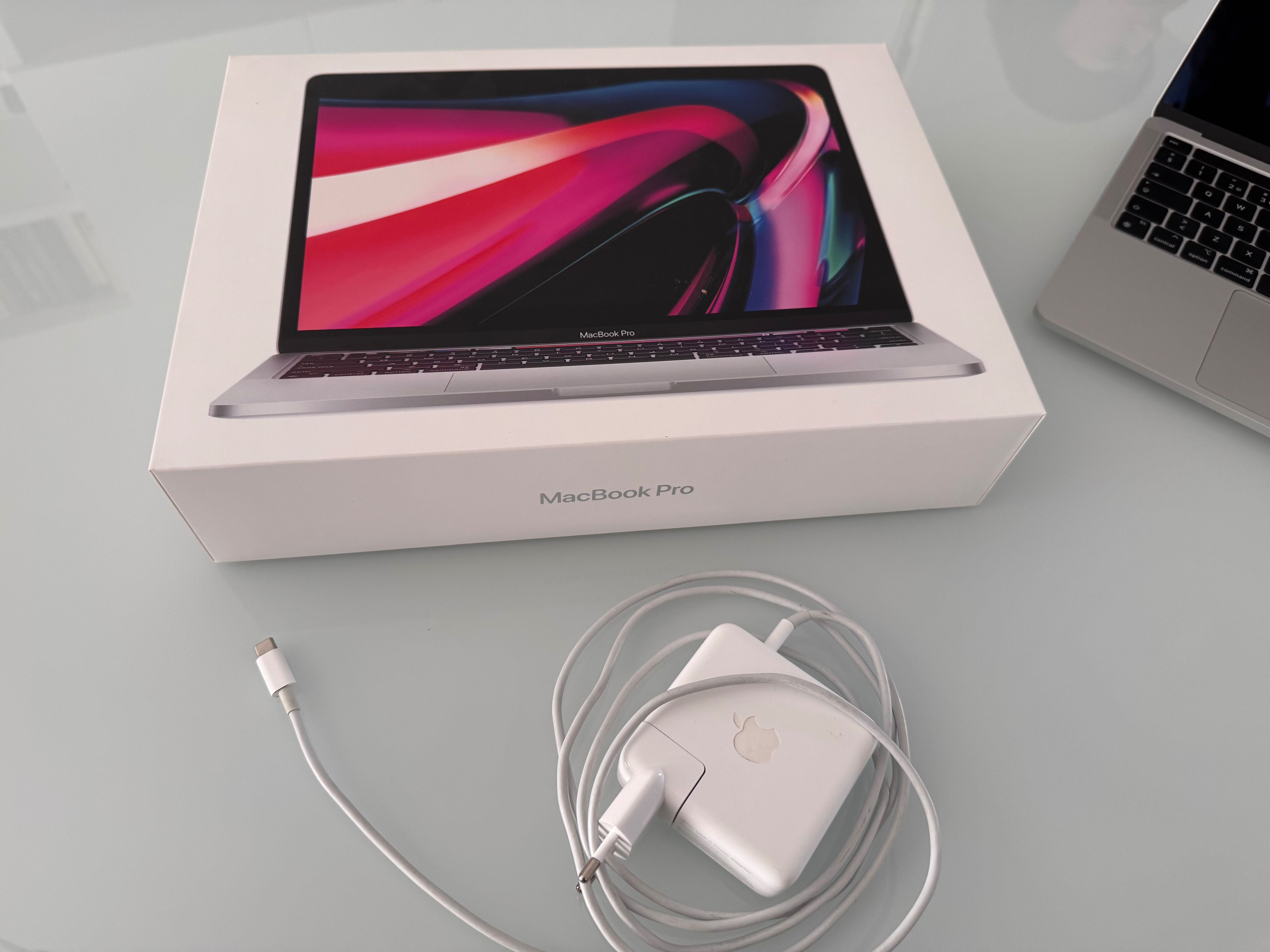 Portátil MacBook Pro M1, 13" - imaculado