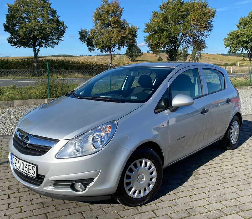 Opel Corsa D benzyna klima zadbany