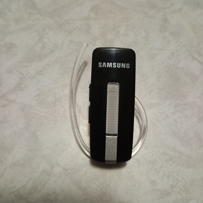 Блютуз гарнітура "Samsung Wep 460."