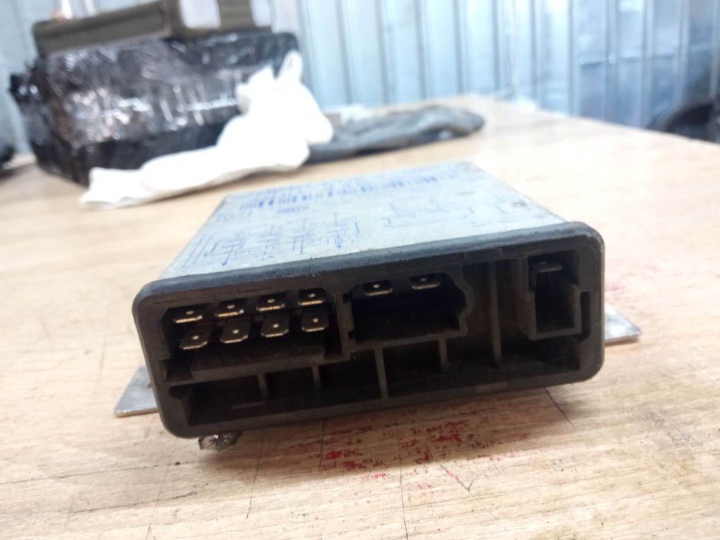 Реле свечей накала РЕКС Мерседес 0004460207 609-814 5HE006859