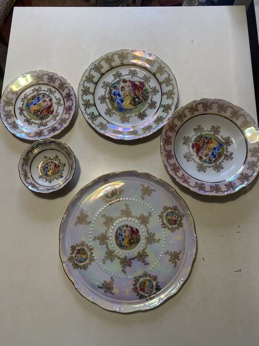 Тарілки Мадонна 200 грн шт