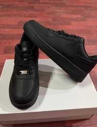 Nike Air Force 1 Low '07 black rozmiar 44