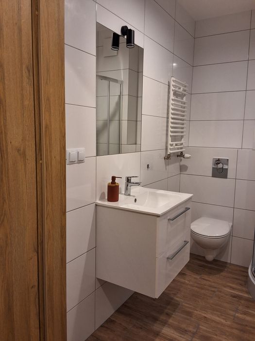 Nowe mieszkanie z ogródkiem i roletami antywłamaniowymi w Ożarowie