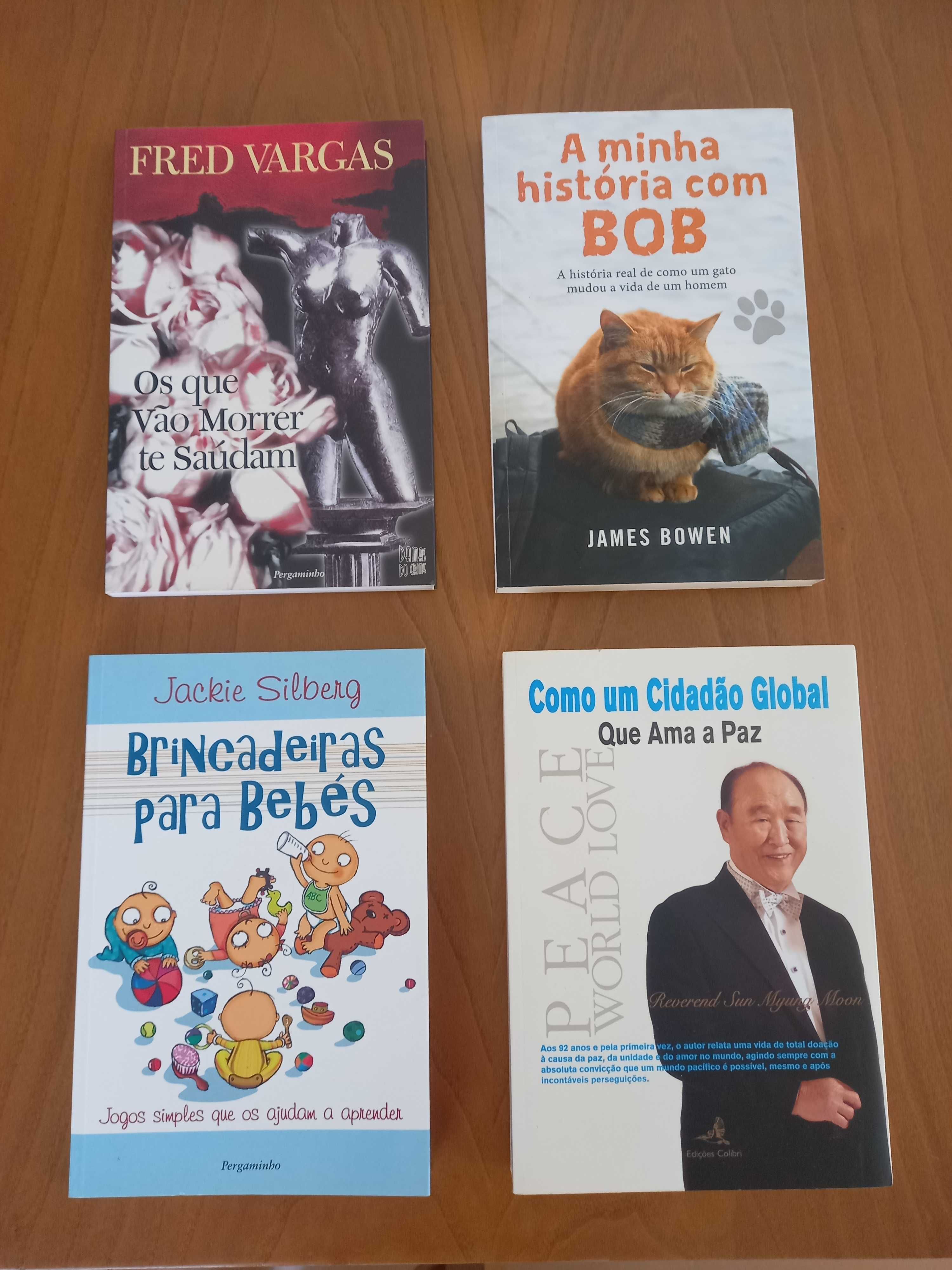 Vários livros de diferentes autores