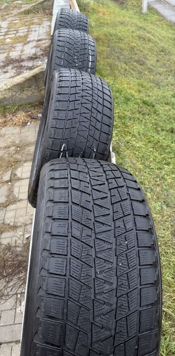 Продам шини BRIDGESTONE BLIZZAK 285/50/20