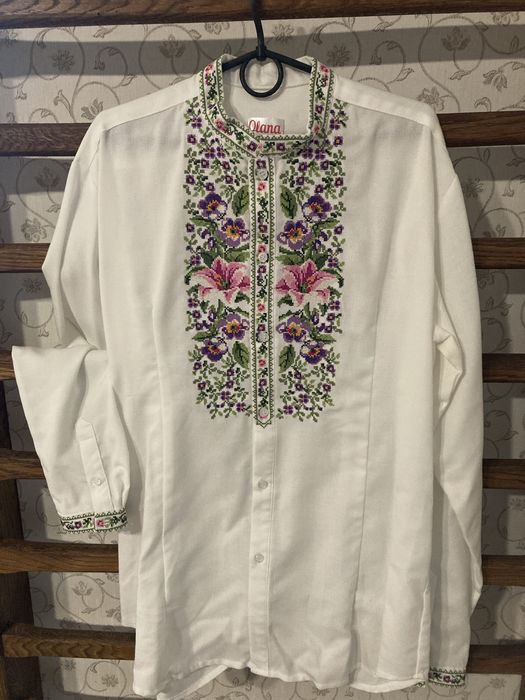 Сорочка вишита чоловіча розмір М