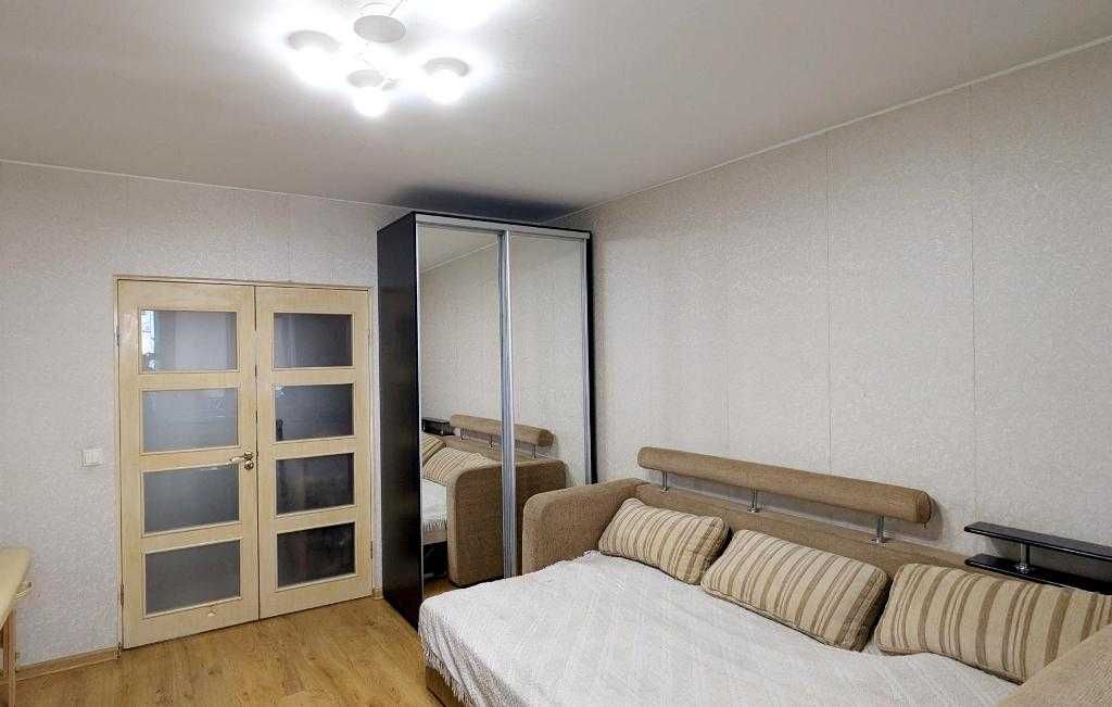 Продам 2-к кв-ру в кирпичном доме с газом на Радужном (3-105-889 ОФ)