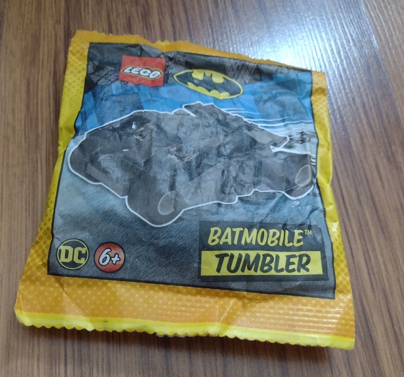Saszetka LEGO z modelem Batmobilu