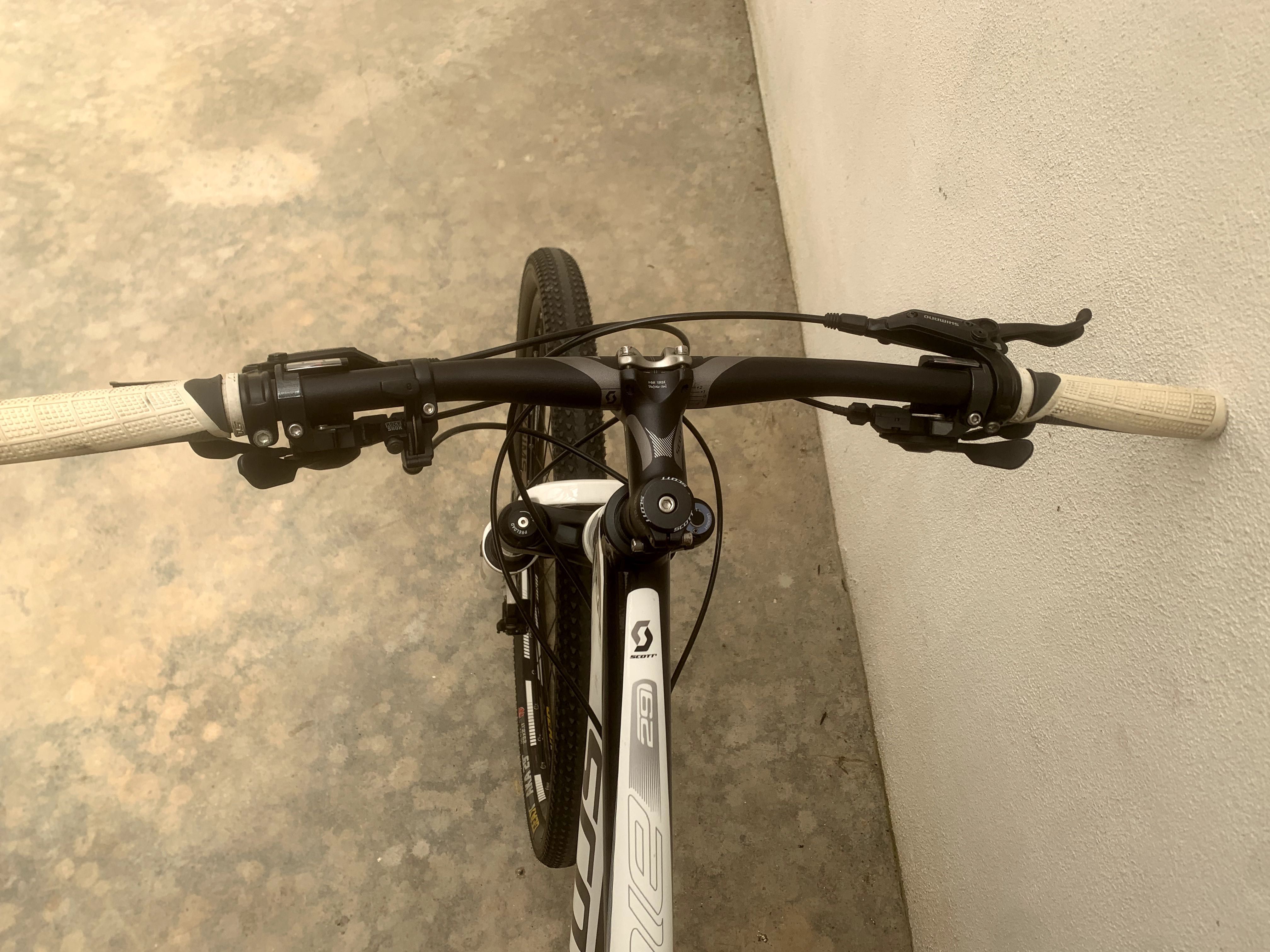 Bicicleta BTT SCOTT SCALE 29