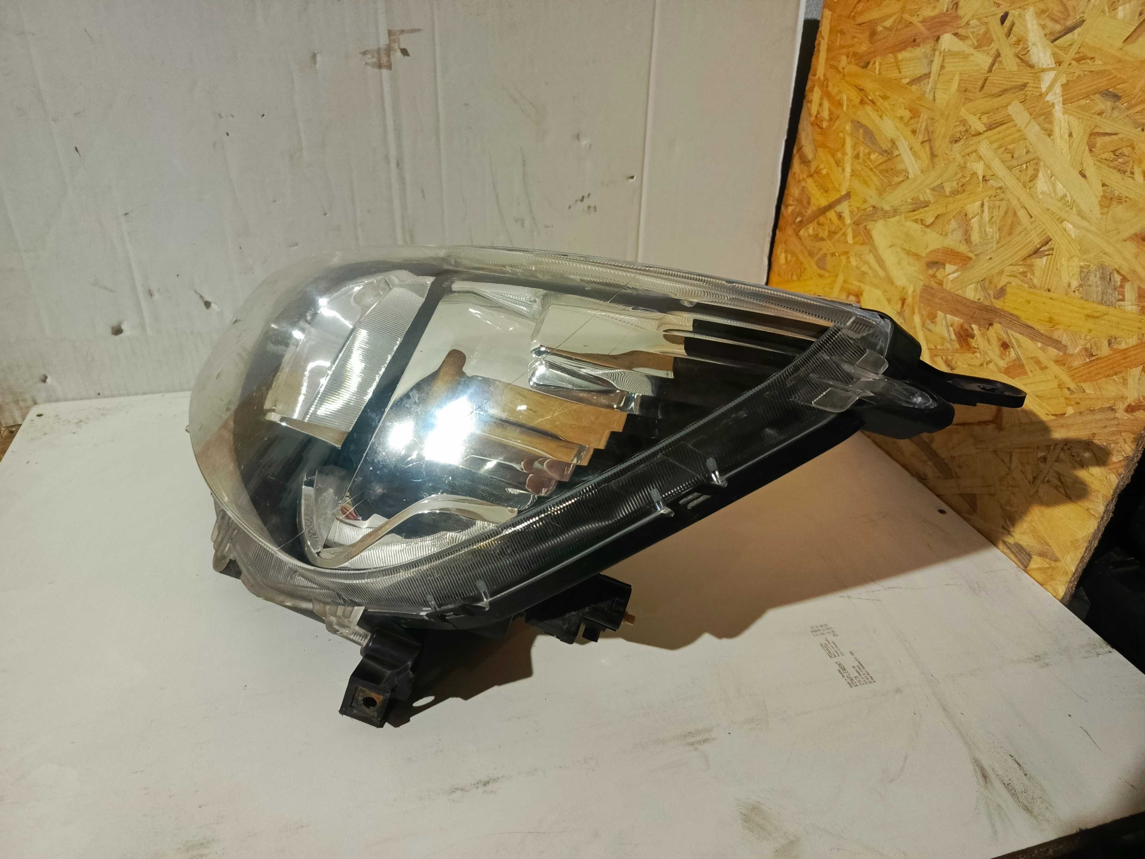 Mitsubishi Space Star II Lampa Lewa Przód EU