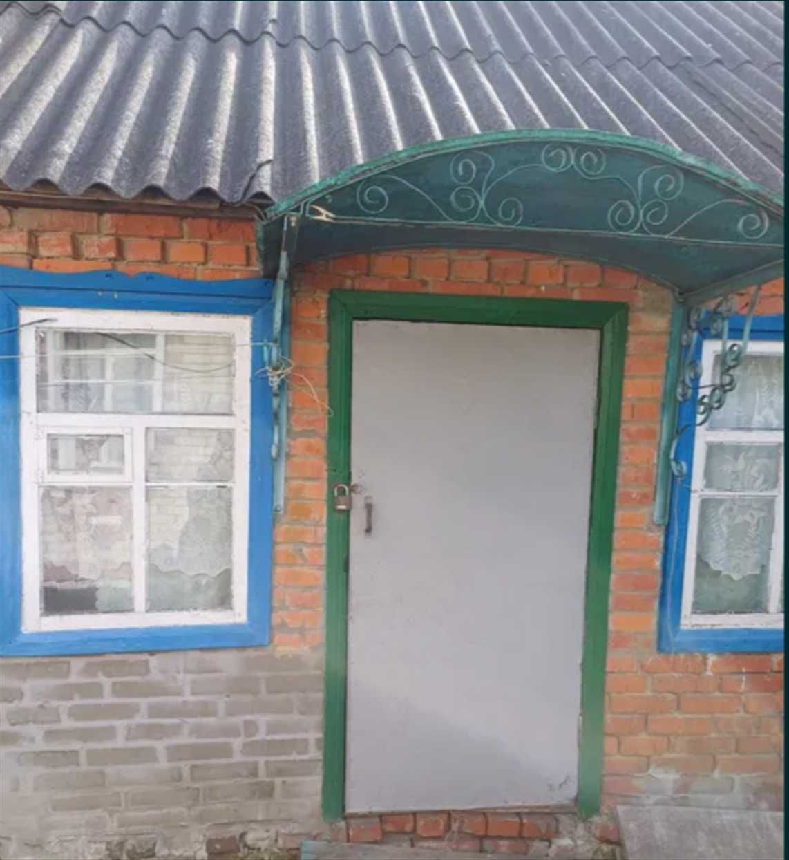 Продам дом в Манченках. Участок 8 соток . Тихий район. Отличная ценаTB