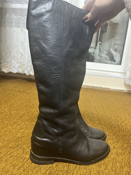 Чоботи шкіряні жіночі