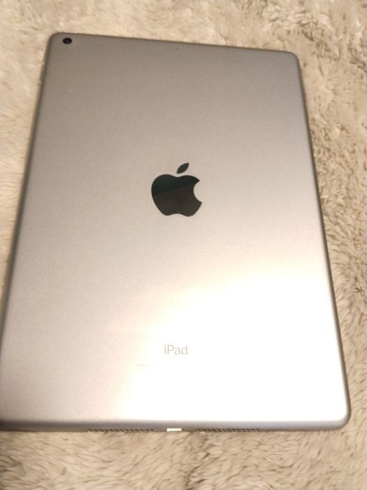 iPad (6 generacja) wifi 32 gb