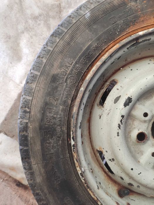 Sprzedam 4 felgi do fiata 126p za 295 zł