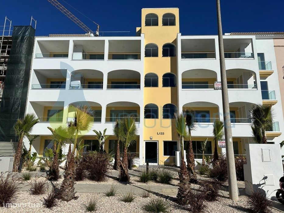 Moderno AP. T2 Central em Lagos