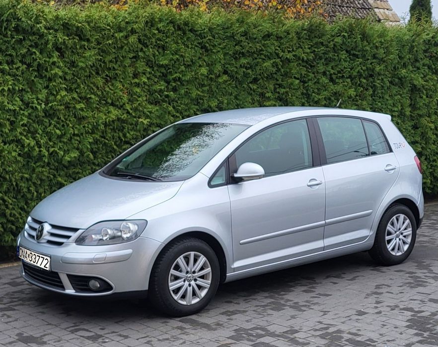 Vw golf 5plus Tour 2007rok 1.4benz 80ps 200tys km 2x koła Nowy rozrząd