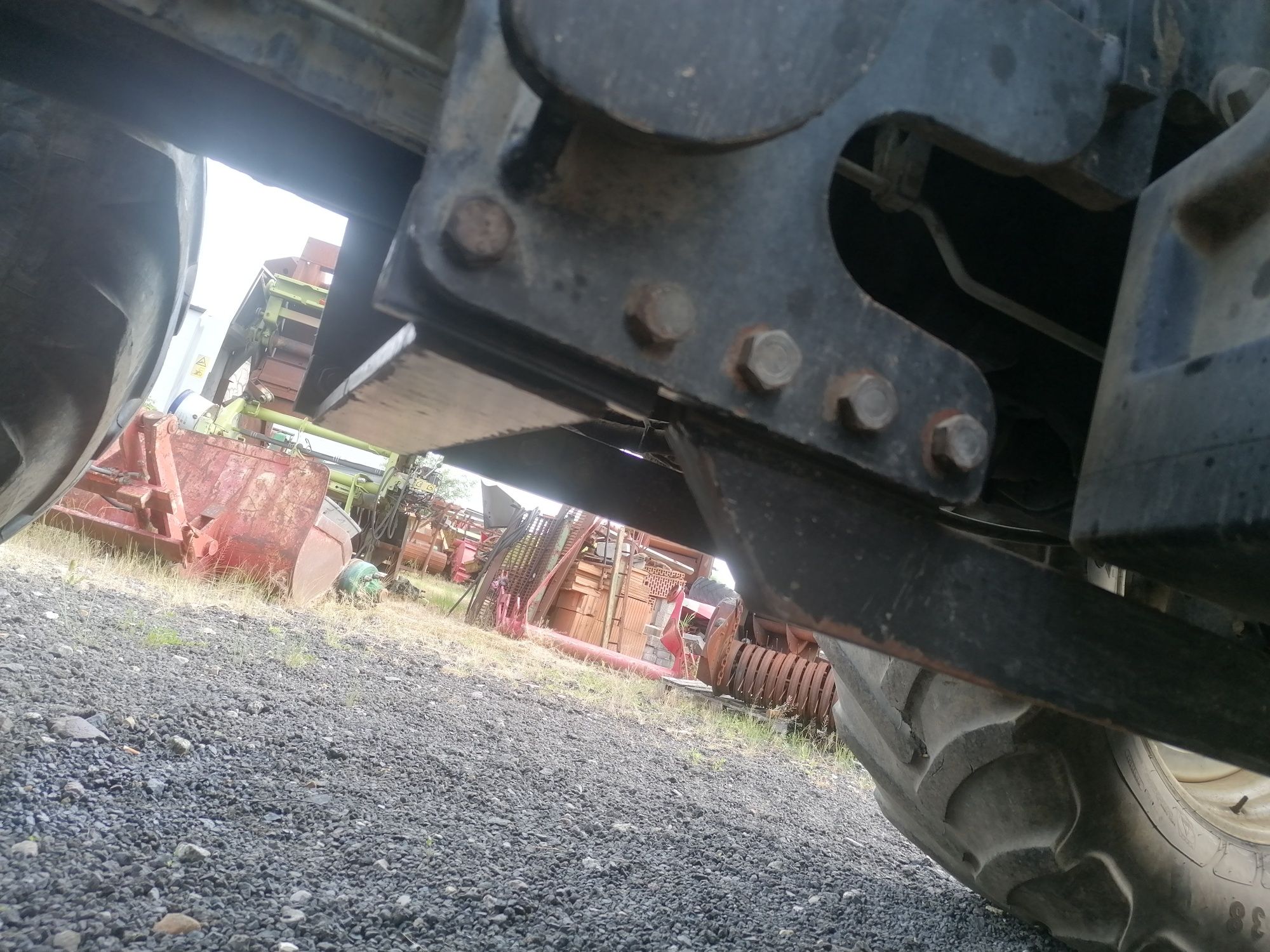 Adaptacja New Holland, mailleux