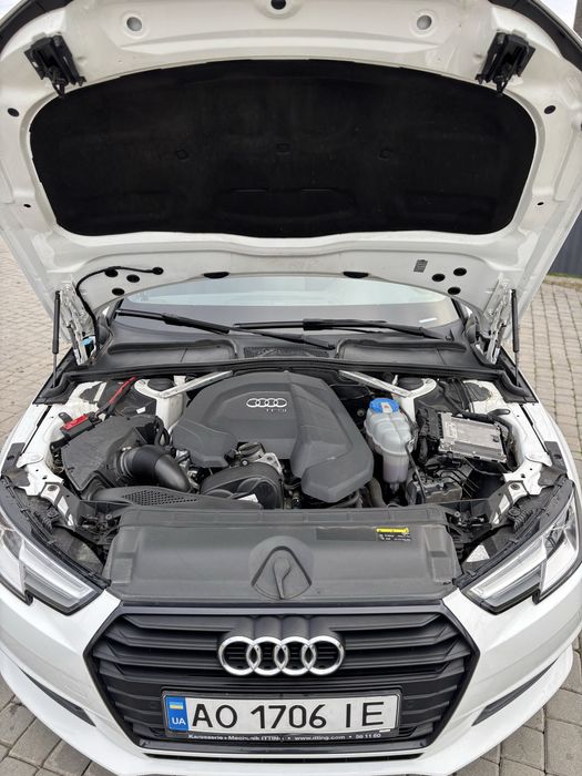 Audi A4 2018р S-tronic