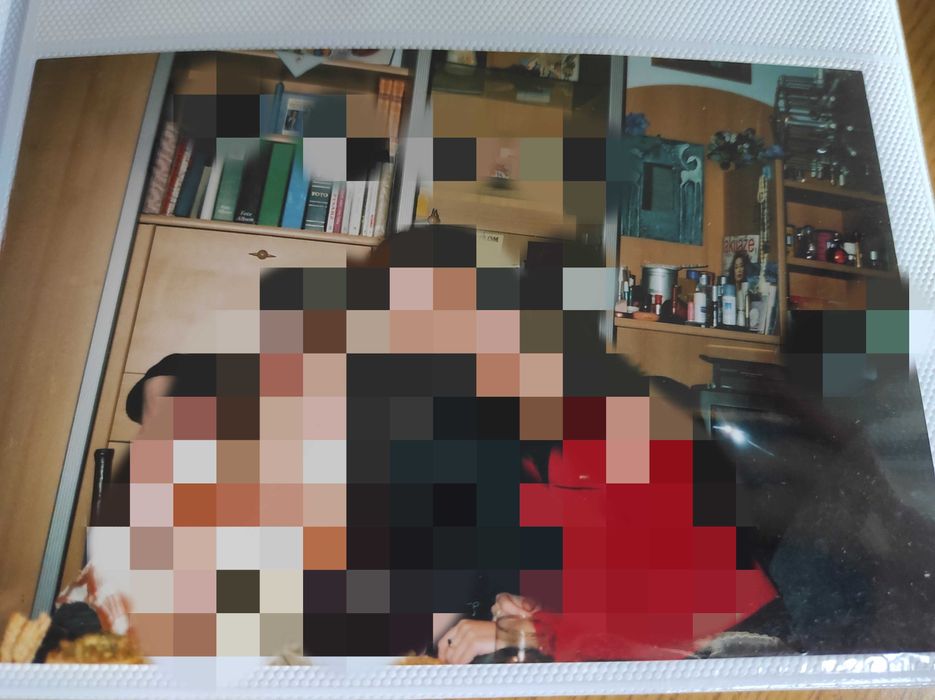 Komplet mebli beżowy, miejsce na tv, szafa, szafa szklana podświetlana