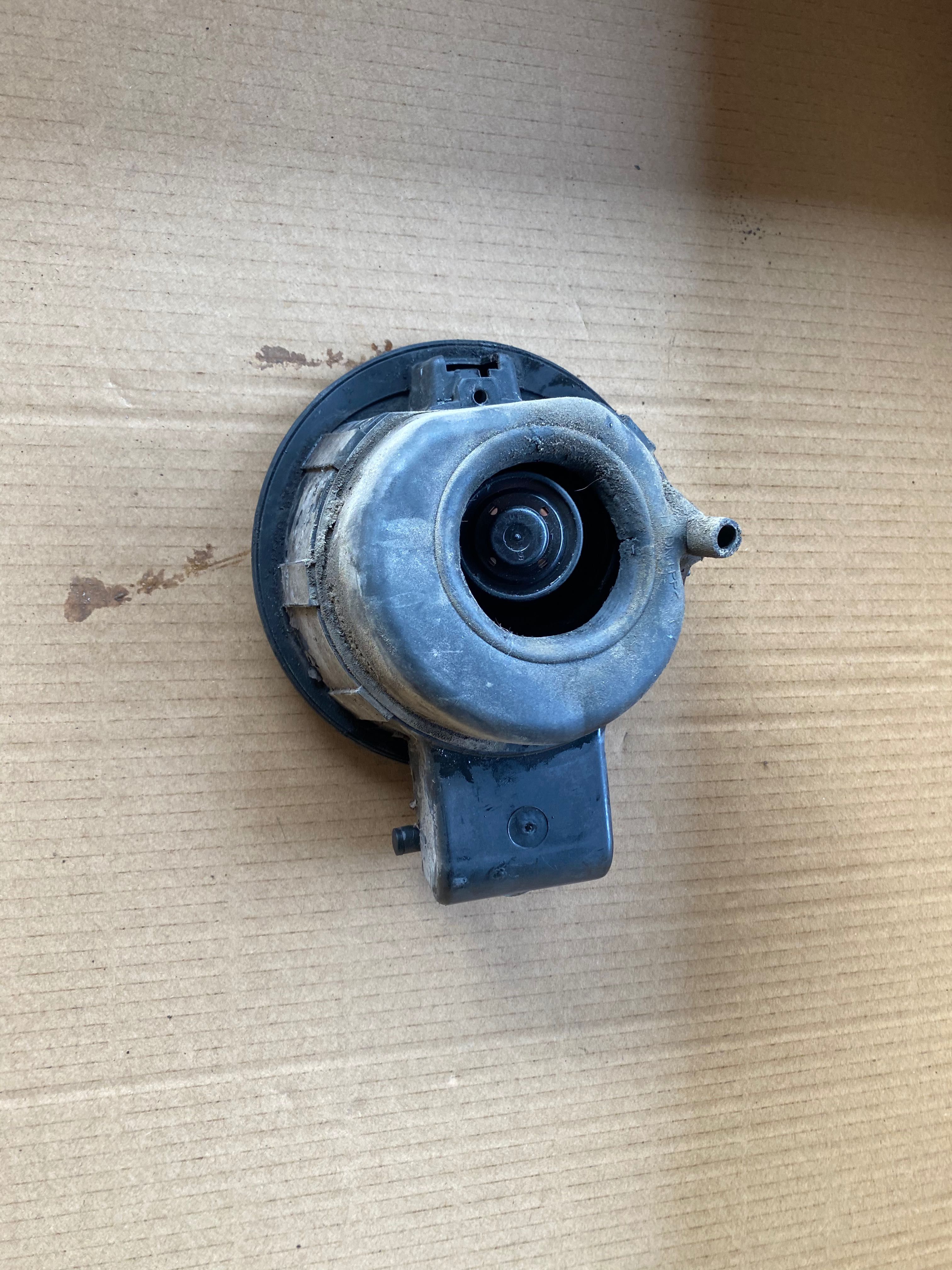 Klapka Wlewu Paliwa Seat Leon I LC9Z w kolor