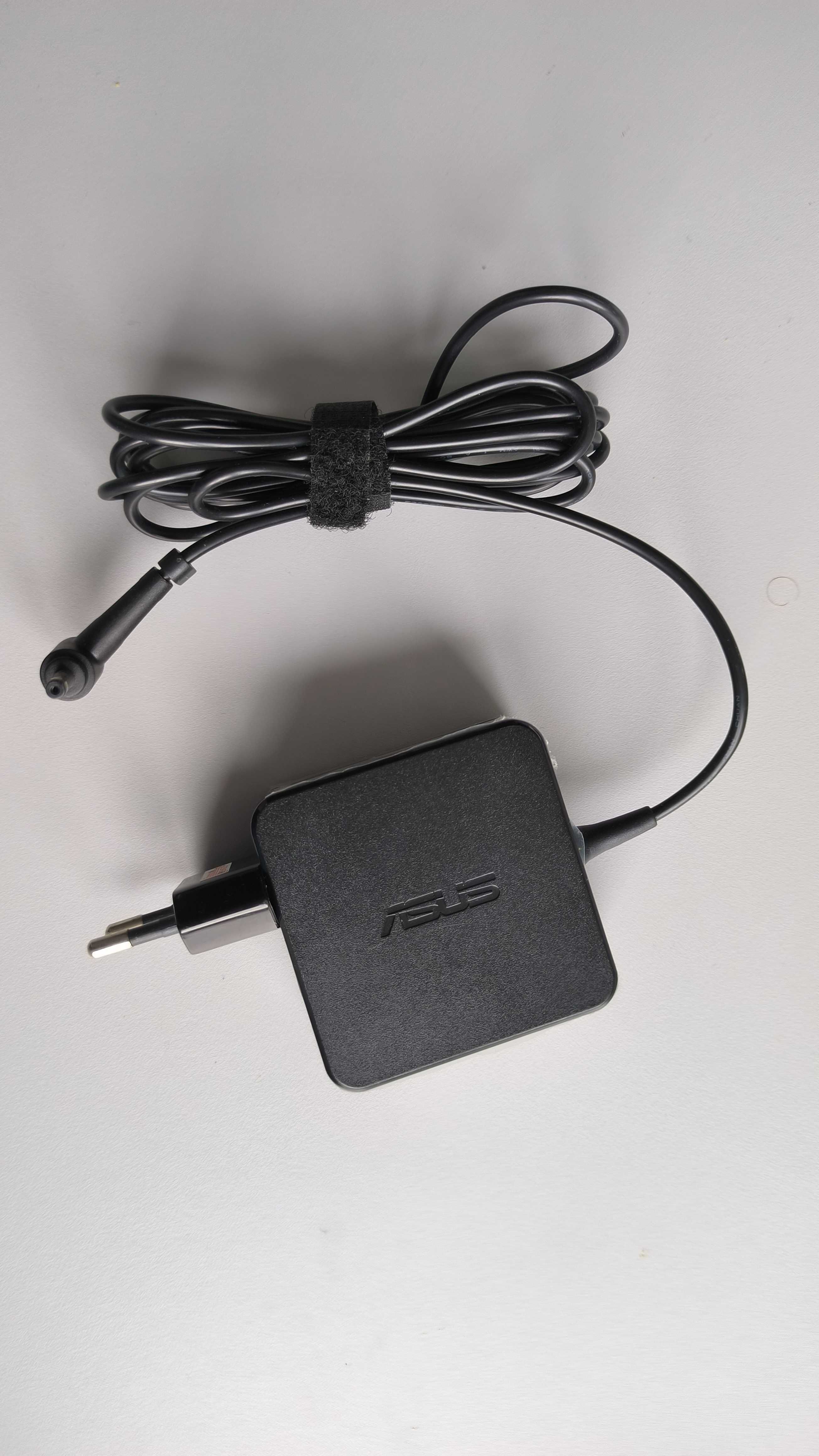 Ноутбук ASUS X302UA