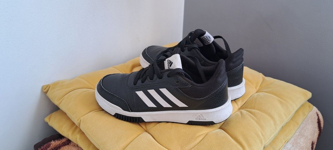 Buty Adidas 34/35