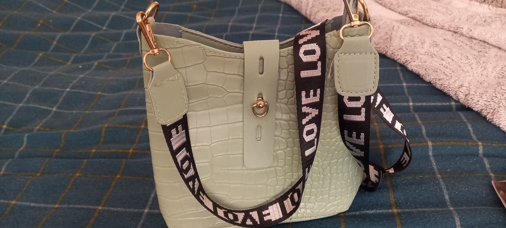 Продам  жіночі сумки