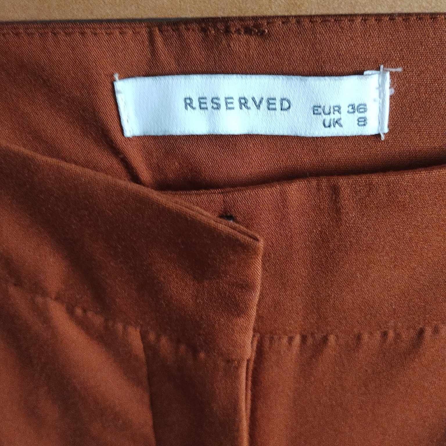 Spodnie reserved