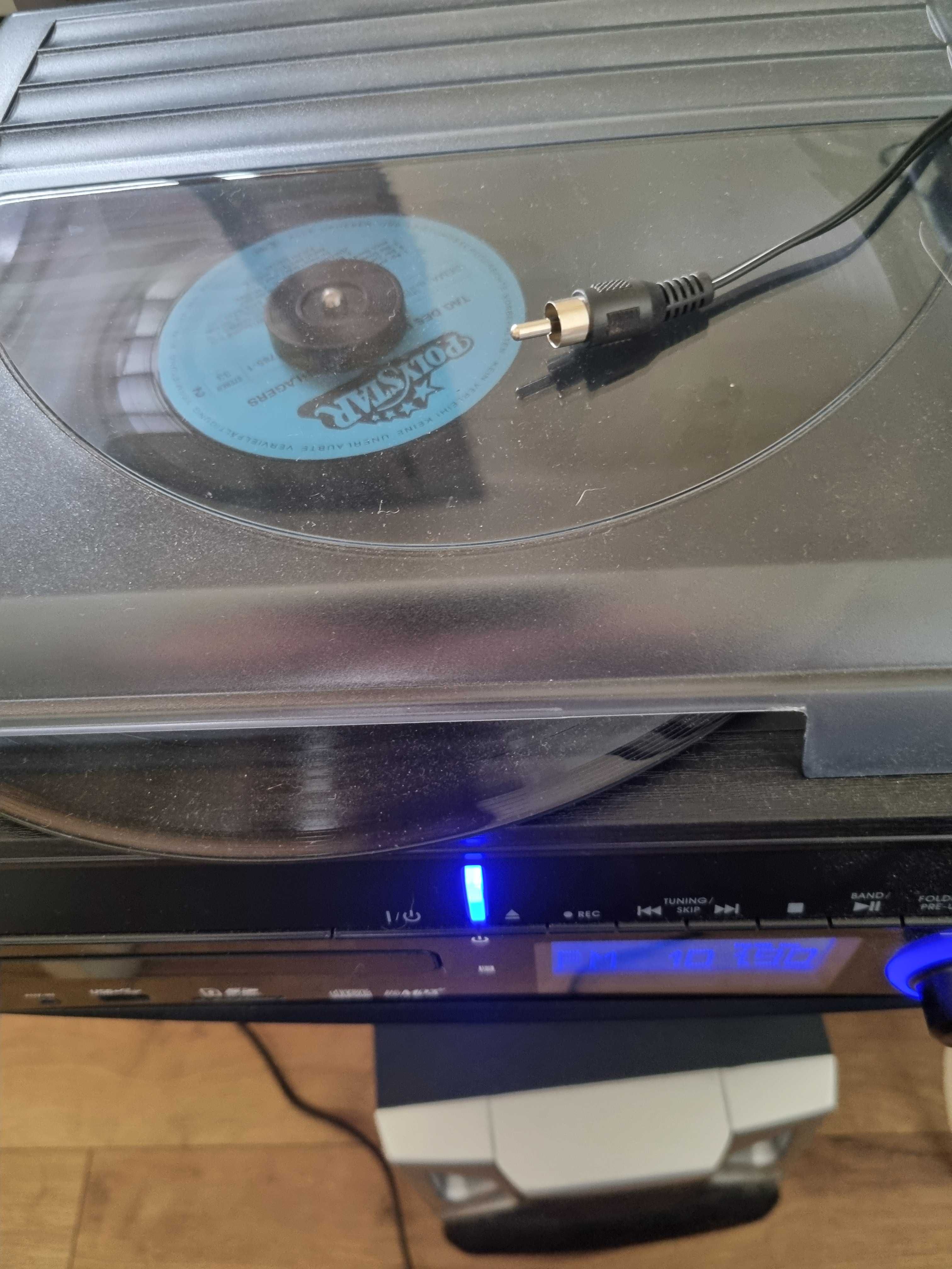 Gramofon Auna z kolumnami