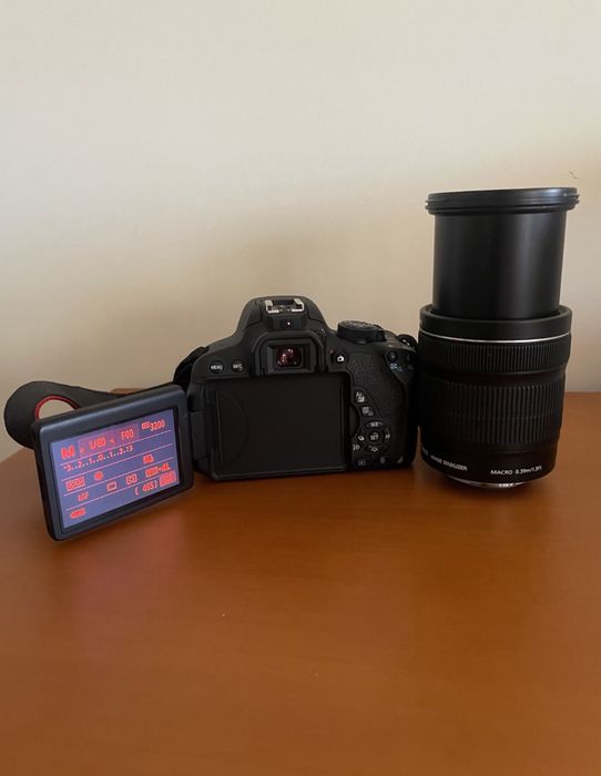 Canon 700D 18-135mm