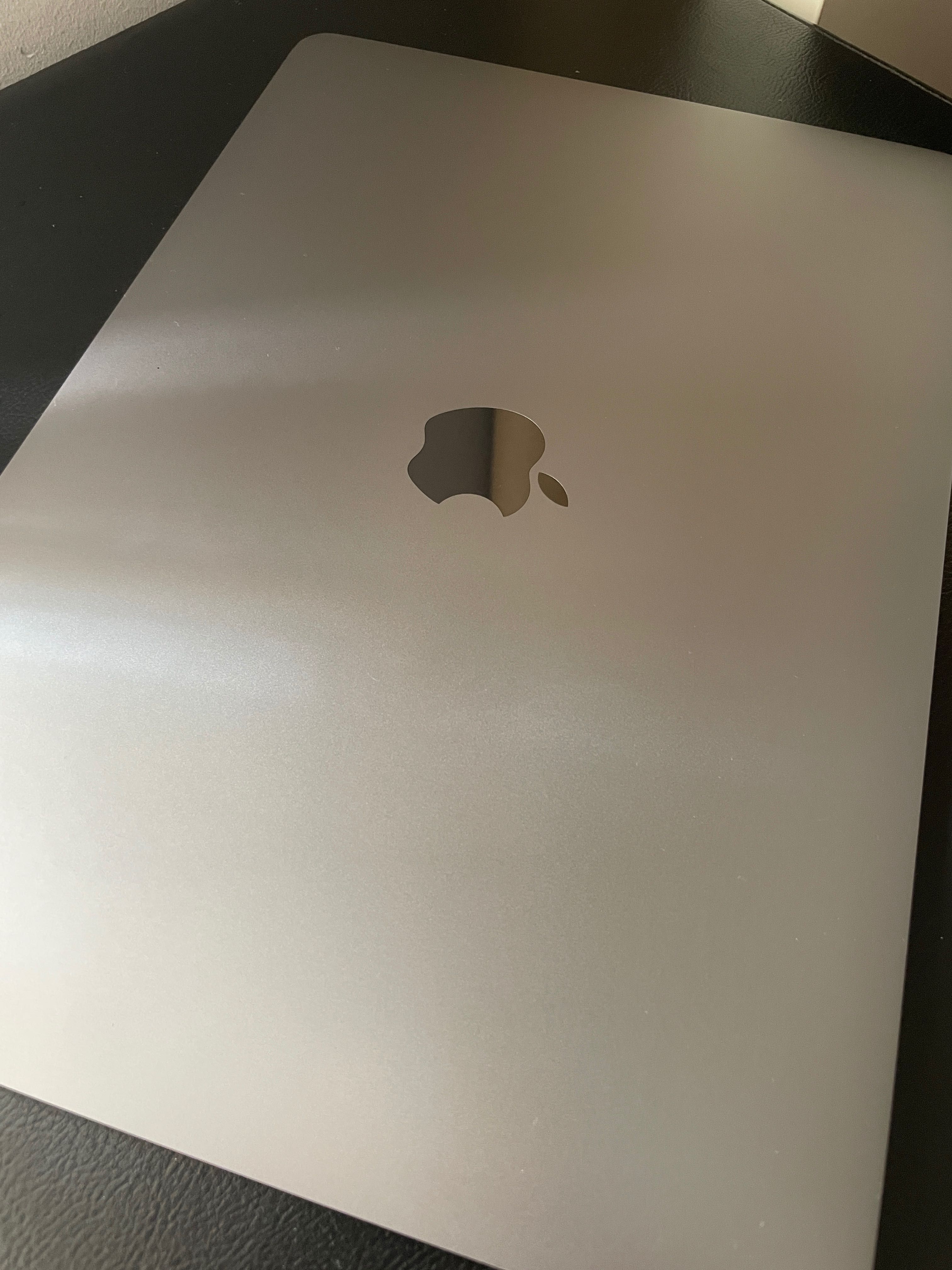 MacBook 13.3 3 Thunderbolt 2017 Touch Bar
