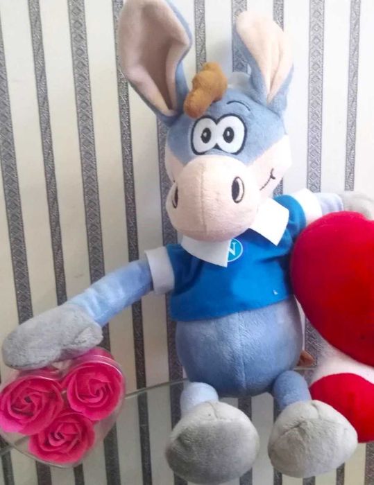 Дісней лисичка лис гусь. подарунок.Мак Дональдс фігурки.футбол камера