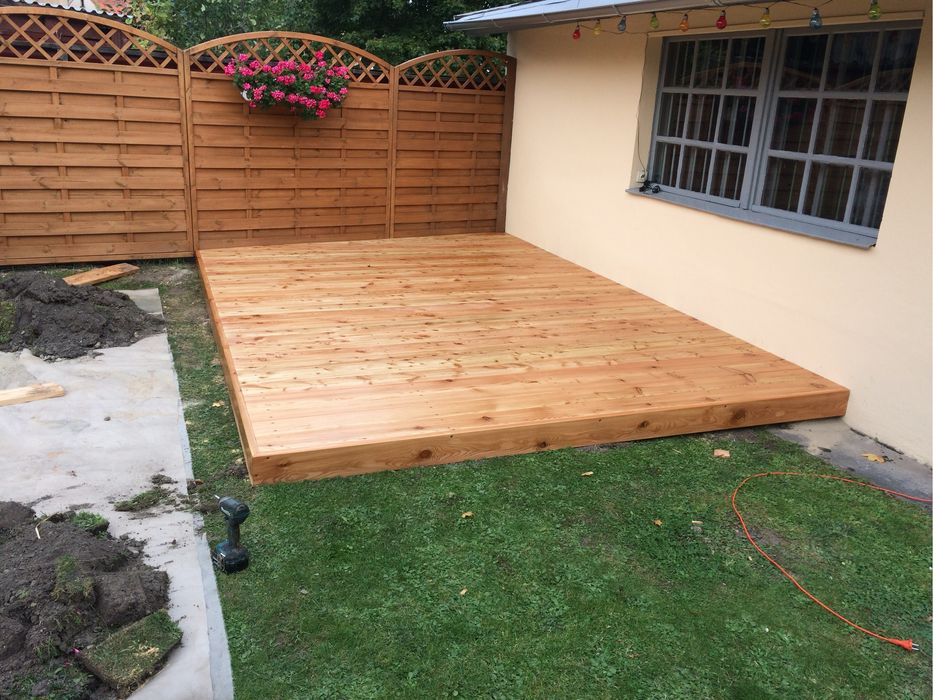 Tarasy drewniane modrzew