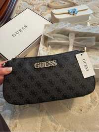 Сумочка Guess