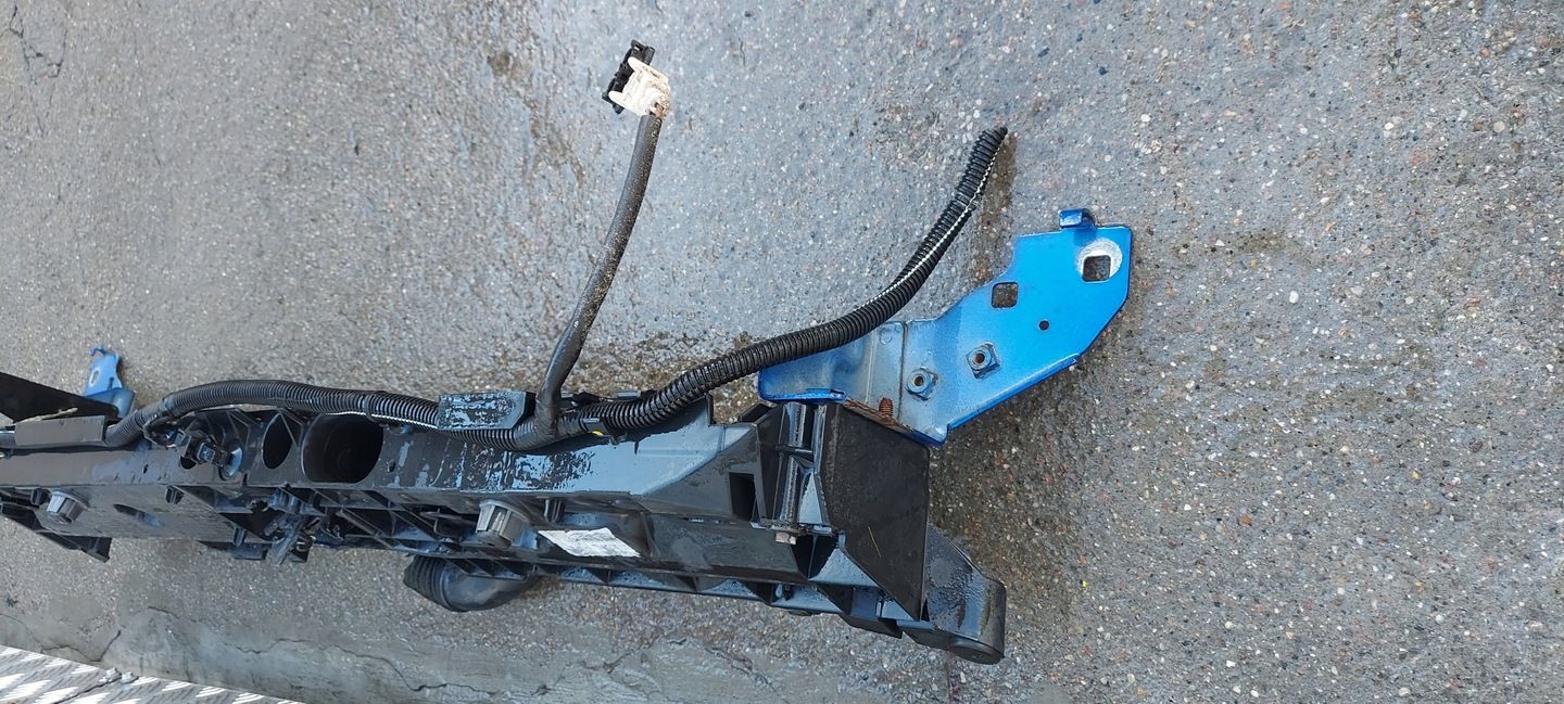 Pas Przedni górny Renault Clio IV Captur