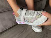 Buty świecące Geox 33