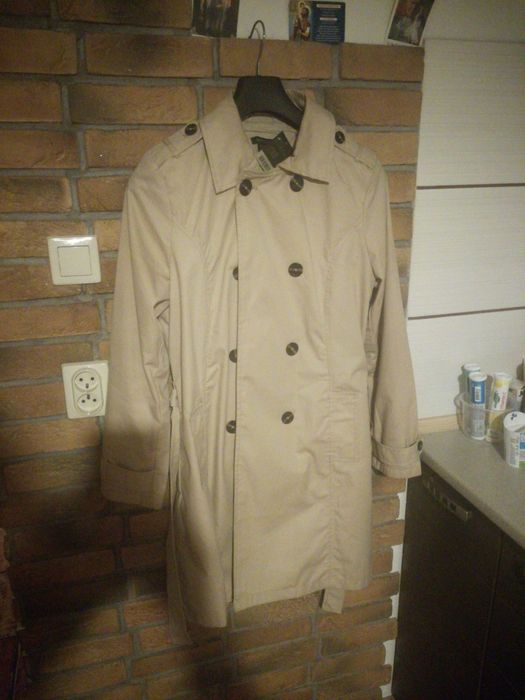 Płaszczyk beżowy  prochowiec