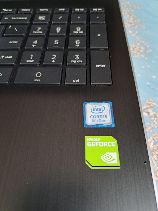 Laptop HP 15 Intel core i5 8th gen nvida geforce Windows 11